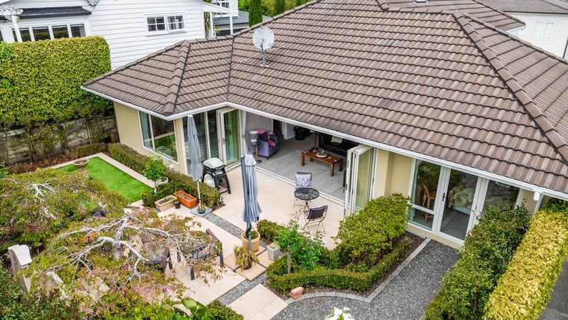 1/14A Bay Road, St Heliers, Auckland - Carousel 1