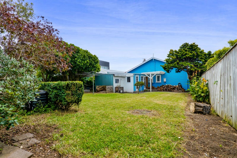 193 Saint Aubyn Street, New Plymouth - Carousel 2