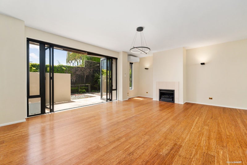 8B Birdwood Crescent, Parnell, Auckland - Carousel 1