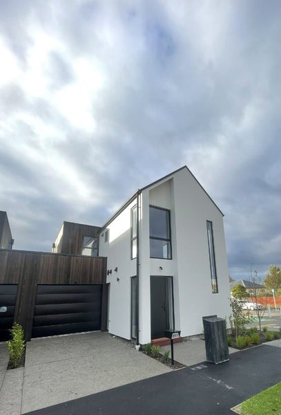 1/27 Division Street, Riccarton, Christchurch - Carousel 1