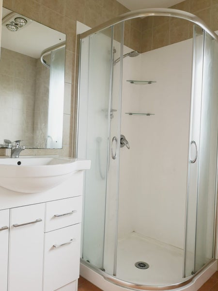 3 Sheldon Place, Burswood, Auckland - Carousel 7