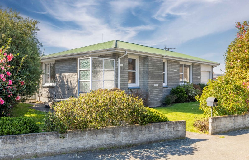 2/10 Arawa Street, Shirley, Christchurch - Carousel 1