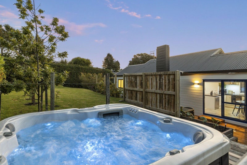 2 Fergusson Way, Judea, Tauranga - Carousel 37