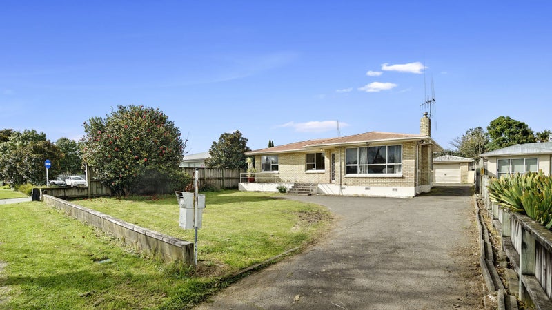 1442 Cameron Road, Greerton, Tauranga - Carousel 1