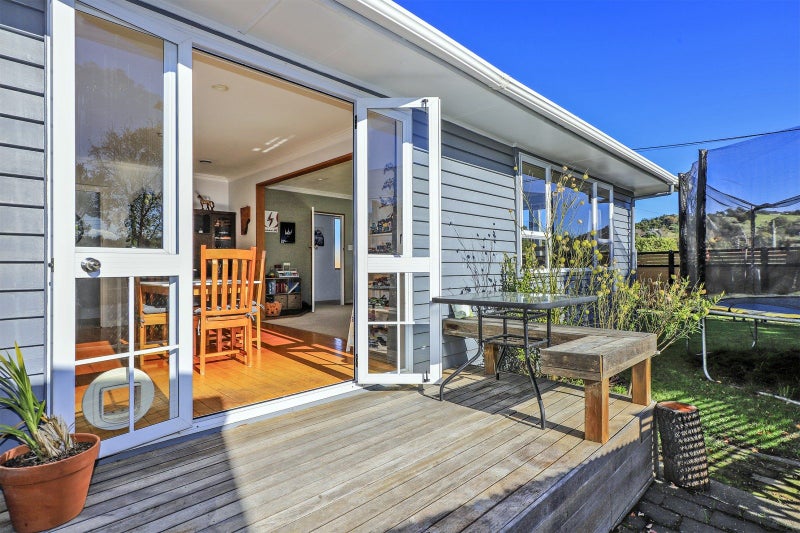 33 Neeve Road, Taradale, Napier - Carousel 2