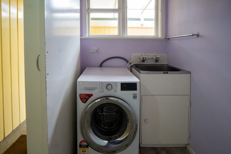 9 Insoll Avenue, Enderley, Hamilton - Carousel 17