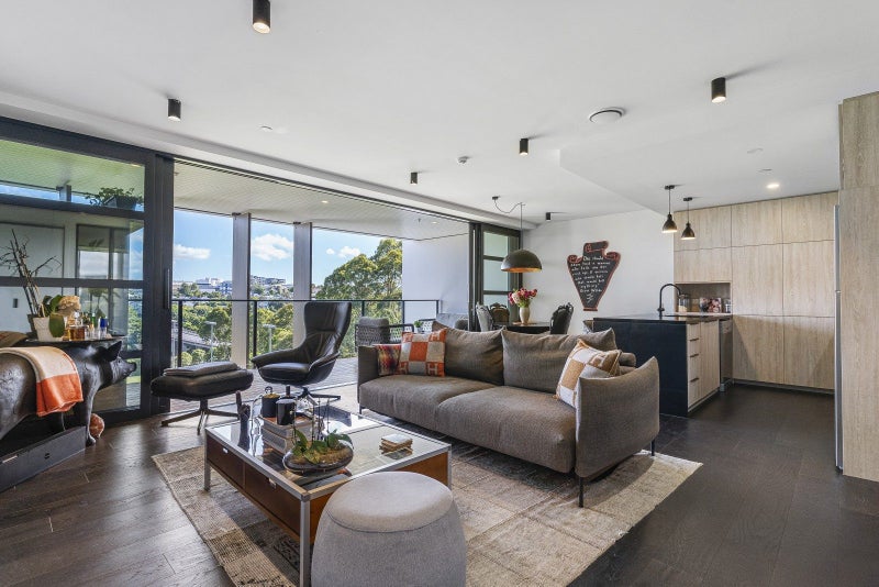 602/8 Kingsland Terrace, Kingsland, Auckland - Carousel 1