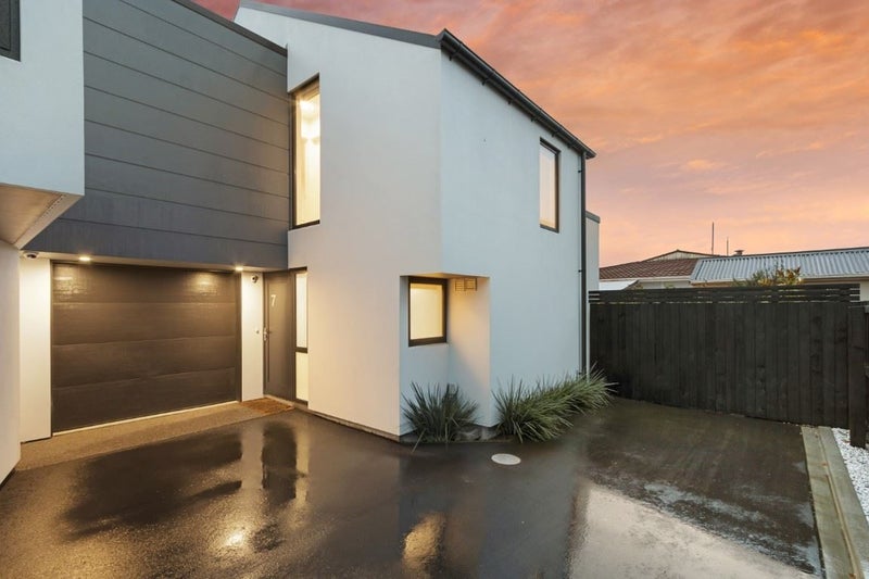 7/70 Bishop Street, St Albans, Christchurch - Carousel 1