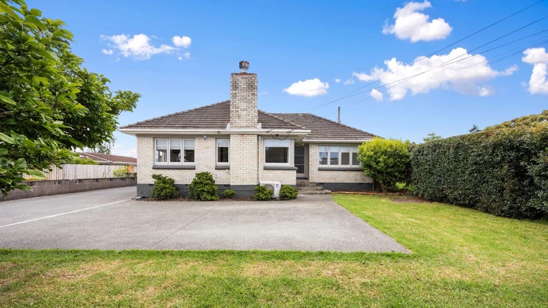 41 Riversdale Road, Avondale, Auckland - Carousel 1