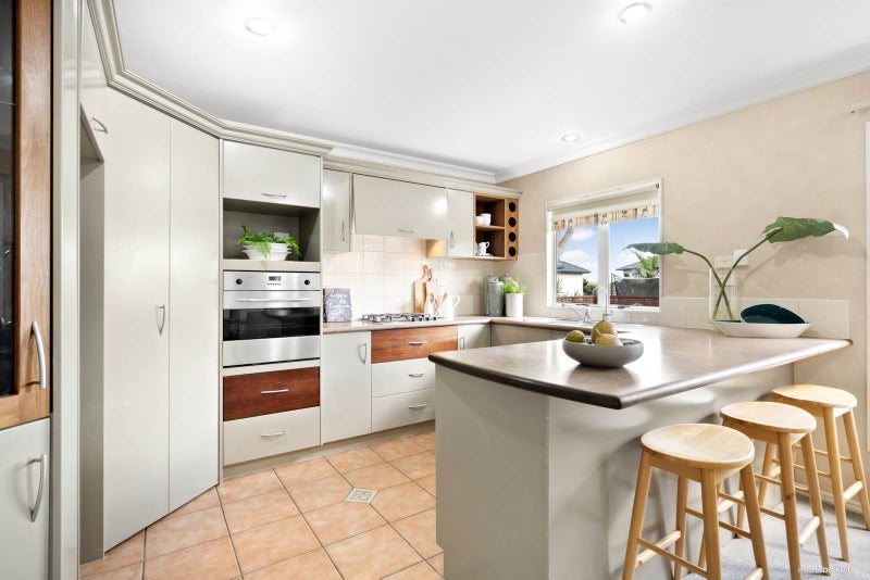 4 Mangerton Lane, East Tamaki Heights, Auckland - Carousel 2