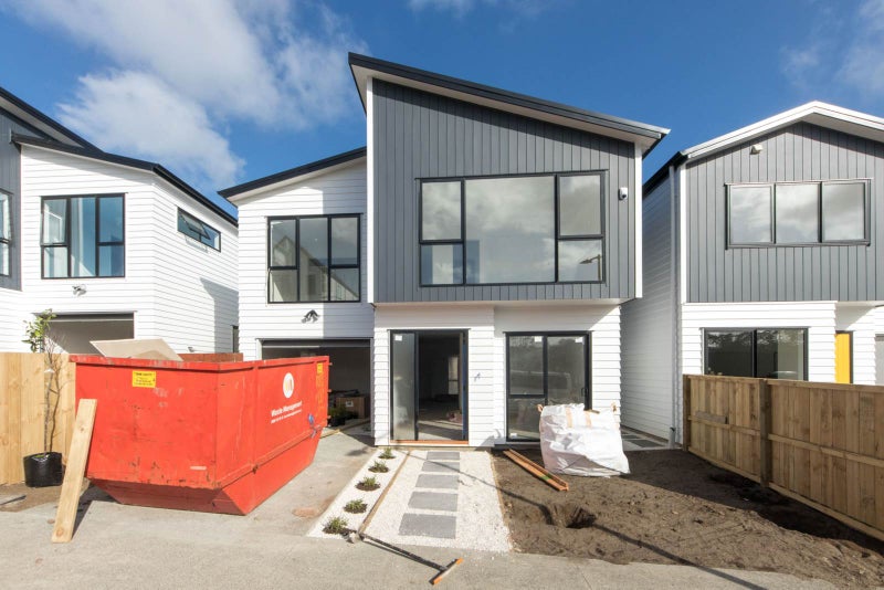 29 Herekino Street, Westgate, Auckland - Carousel 1