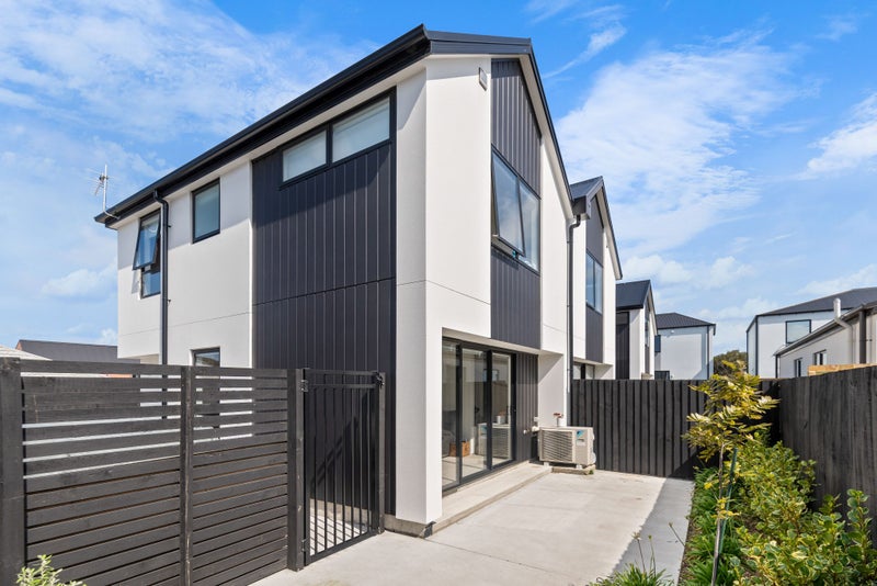 2/43 Harker Street, Spreydon, Christchurch - Carousel 1