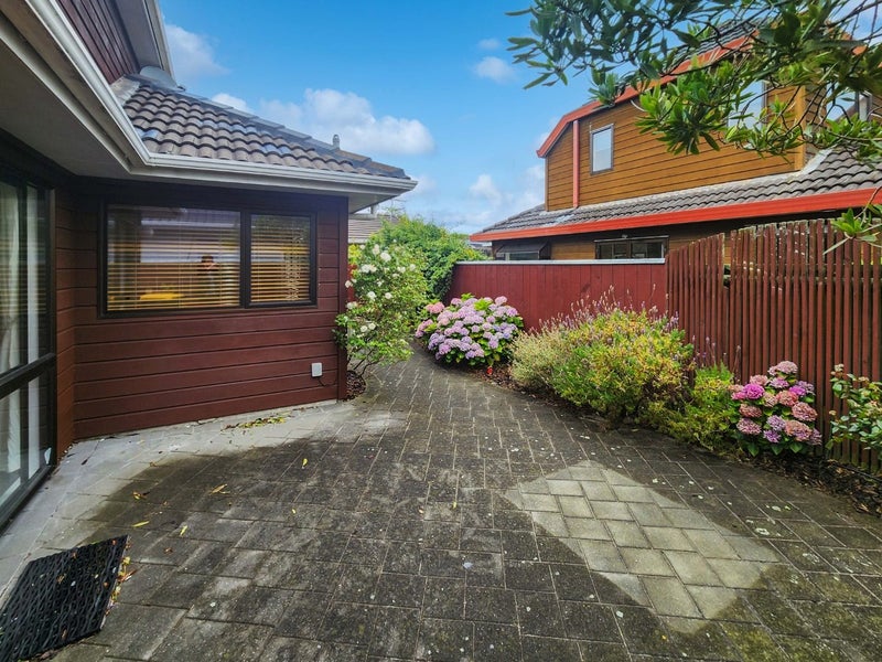 2A Pilmuir Street, Hutt Central, Lower Hutt - Carousel 15