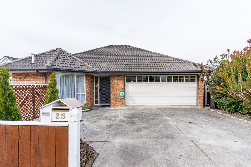 25 Stewart Crescent, Hokowhitu, Palmerston North - Carousel 1