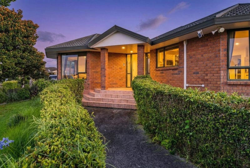 62 Rushgreen Avenue, Pahurehure, Papakura - Carousel 27