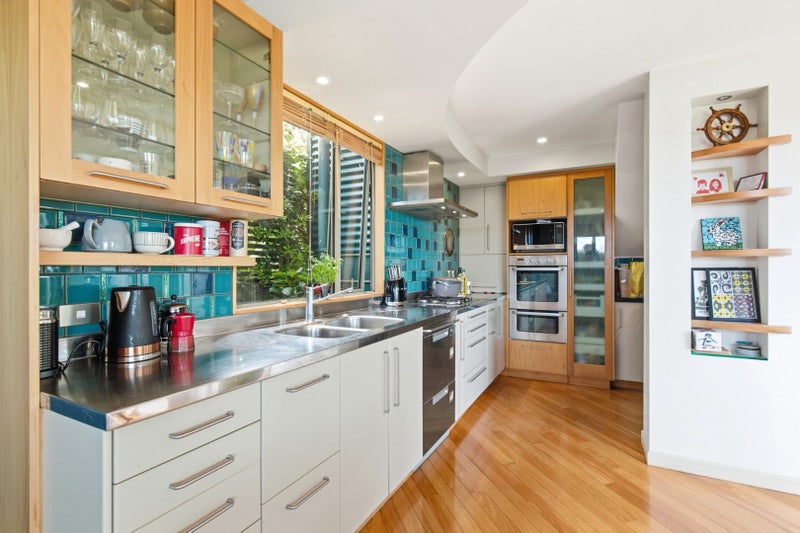 111A The Ridgeway, Mornington, Wellington - Carousel 2