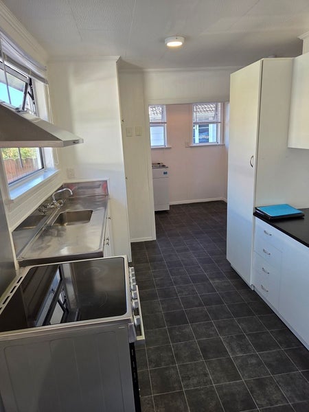 1/36 Colson Street, Avalon, Lower Hutt - Carousel 2