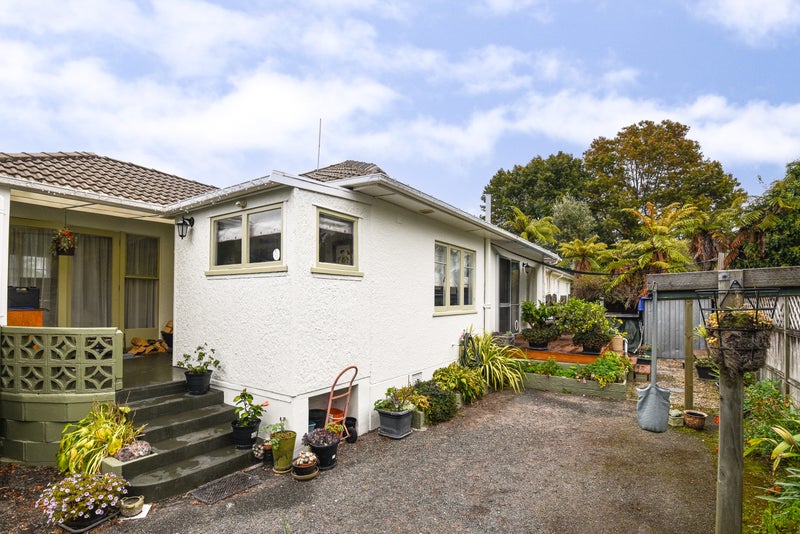 27 Konene Street, Utuhina, Rotorua - Carousel 1