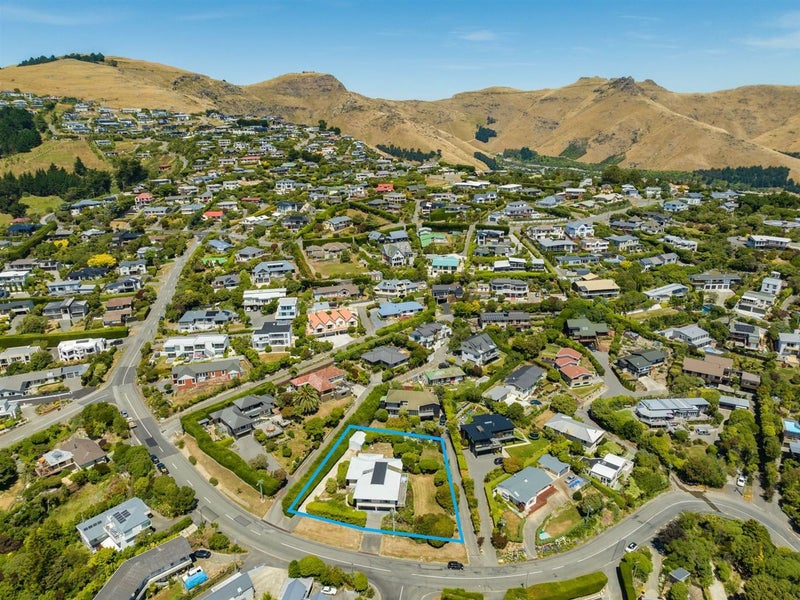 212 Mount Pleasant Road, Mount Pleasant, Christchurch - Carousel 23