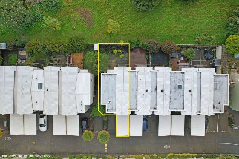 15A/21 Hunters Park Drive, Three Kings, Auckland - Carousel 9