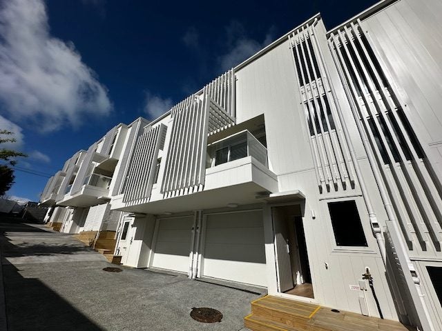 188 Forrest Hill Road, Forrest Hill, Auckland - Carousel 2