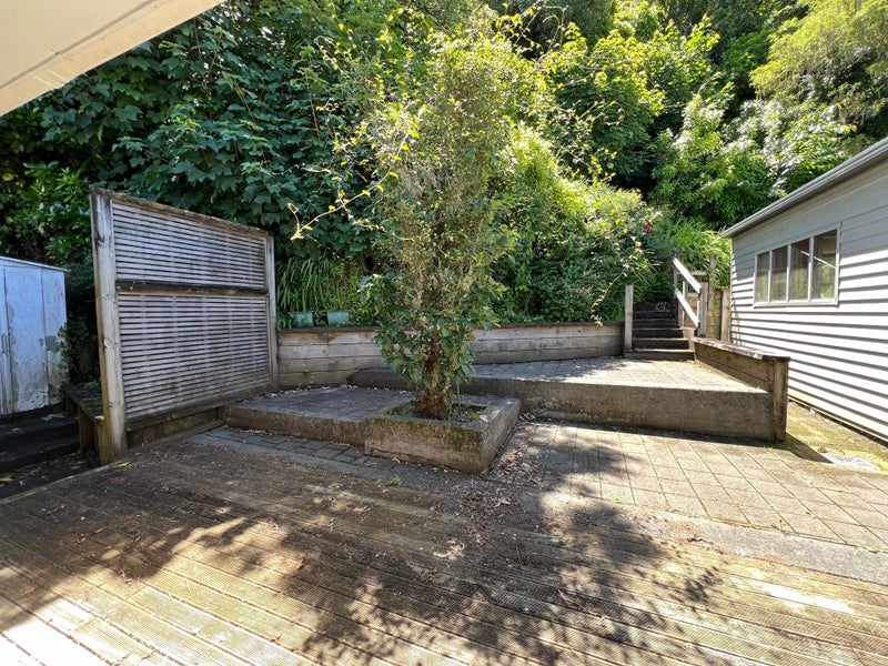 9 Magnolia Grove, Maungaraki, Lower Hutt - Carousel 15