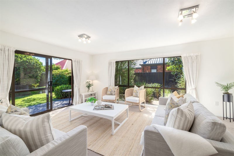 1/15 Inglewood Place, Avonhead, Christchurch - Carousel 2