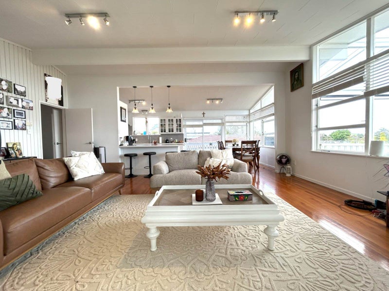 9 Crecy Place, New Windsor, Auckland - Carousel 2