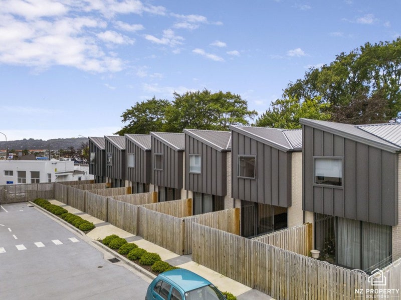 19 Dallas Lane, Caversham, Dunedin - Carousel 2