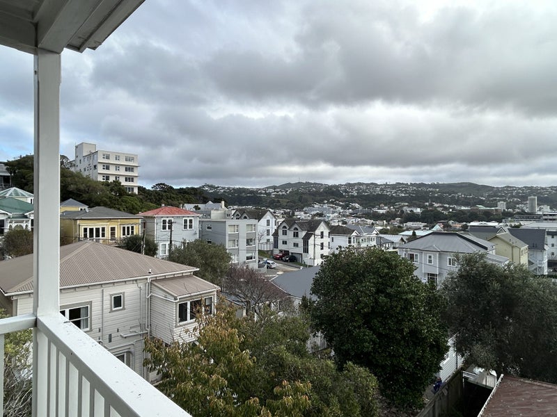 55 Scarborough Terrace, Mount Victoria, Wellington - Carousel 15