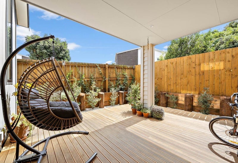 6E Taratoa Street, Point England, Auckland - Carousel 21