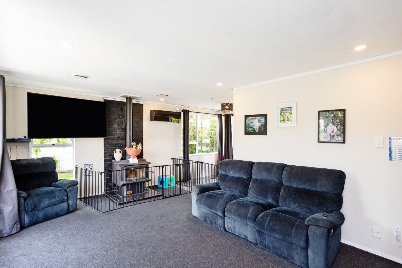 122 Cunningham Crescent, Grasmere, Invercargill - Carousel 2