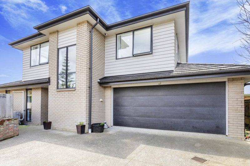 19A Gaylands Place, Opaheke, Papakura - Carousel 1