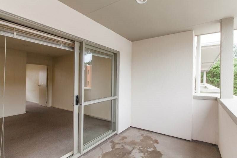 73B/21 Hunters Park Drive, Three Kings, Auckland - Carousel 13