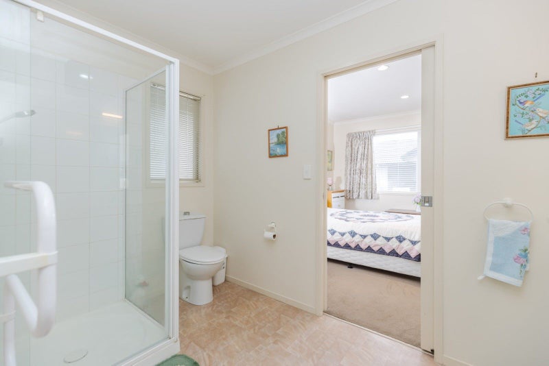 10/16 Rototuna Road, Flagstaff, Hamilton - Carousel 13