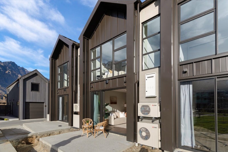 6 Ryan Loop, Jacks Point, Queenstown - Carousel 12