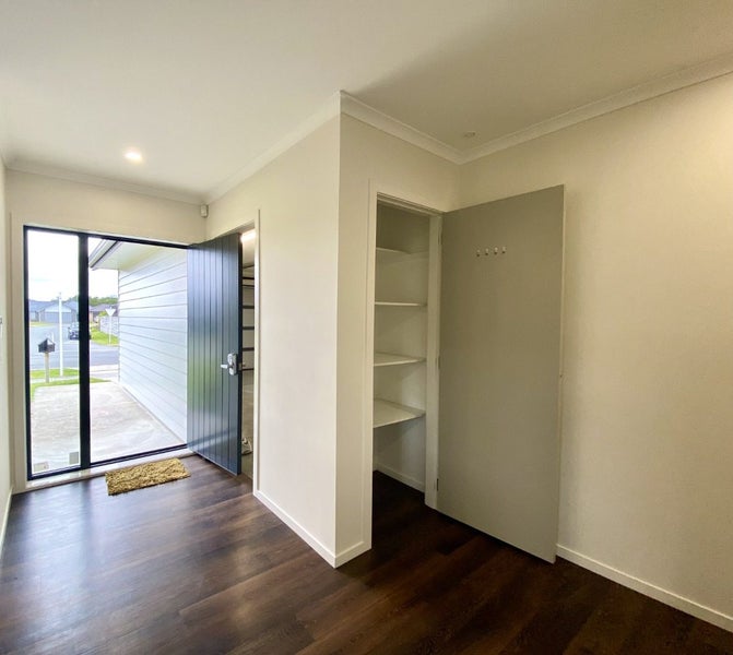 55 Buddle Road, Wallaceville, Upper Hutt - Carousel 2