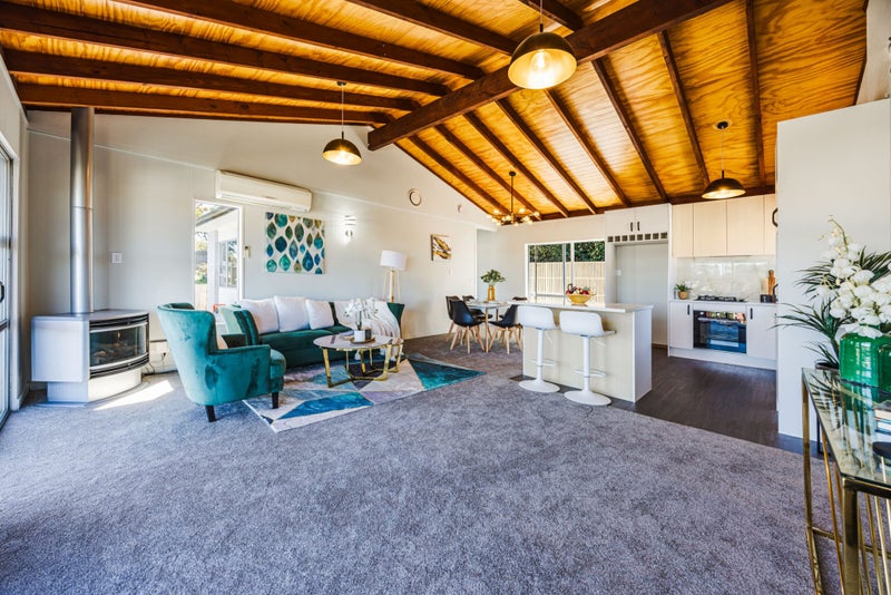 4/89A Royal Road, Massey, Auckland - Carousel 1