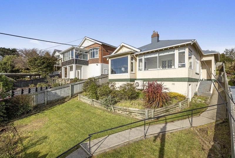 10 Highcliff Road, Andersons Bay, Dunedin - Carousel 1
