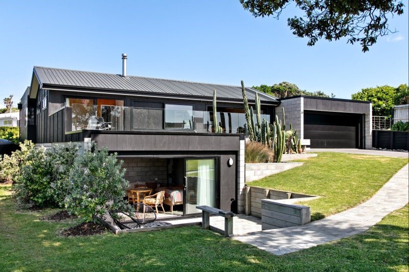 27 Pare Street, Wainui, Gisborne - Carousel 2