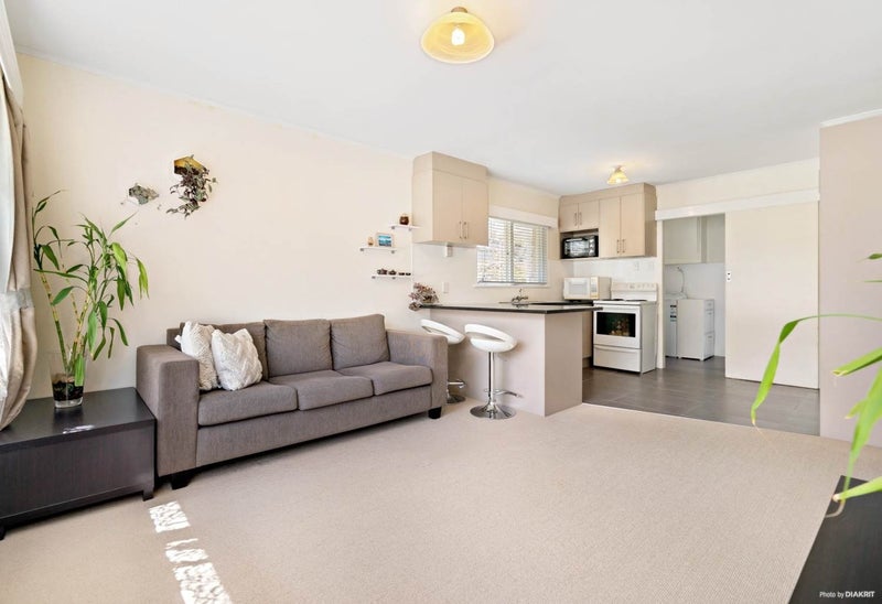 4/26 Rogan Street, Hillsborough, Auckland - Carousel 1