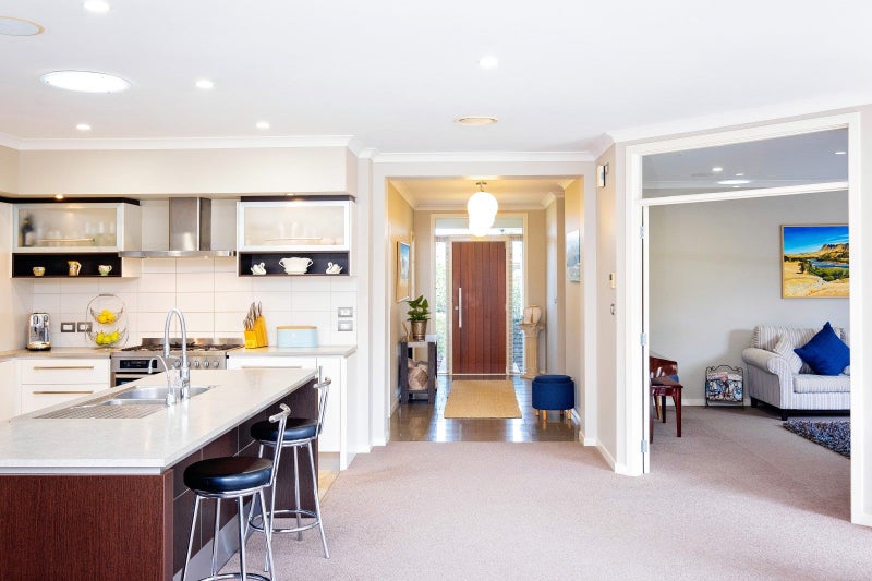 2 Akaroa Road, Poraiti, Napier - Carousel 2