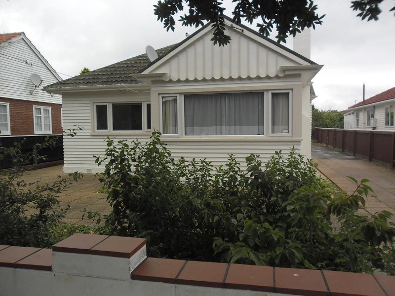 20 Malone Road, Waterloo, Lower Hutt - Carousel 1