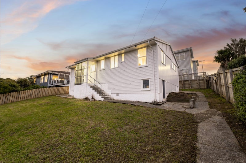 110 Te Pene Avenue, Titahi Bay, Porirua - Carousel 2