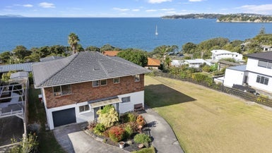 188 Vipond Road, Stanmore Bay, Whangaparaoa - Carousel 1