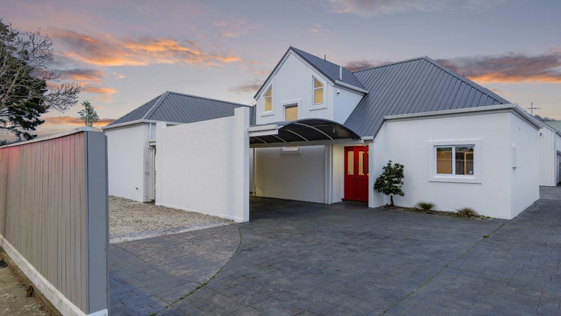 1/148 Memorial Avenue, Burnside, Christchurch - Carousel 1