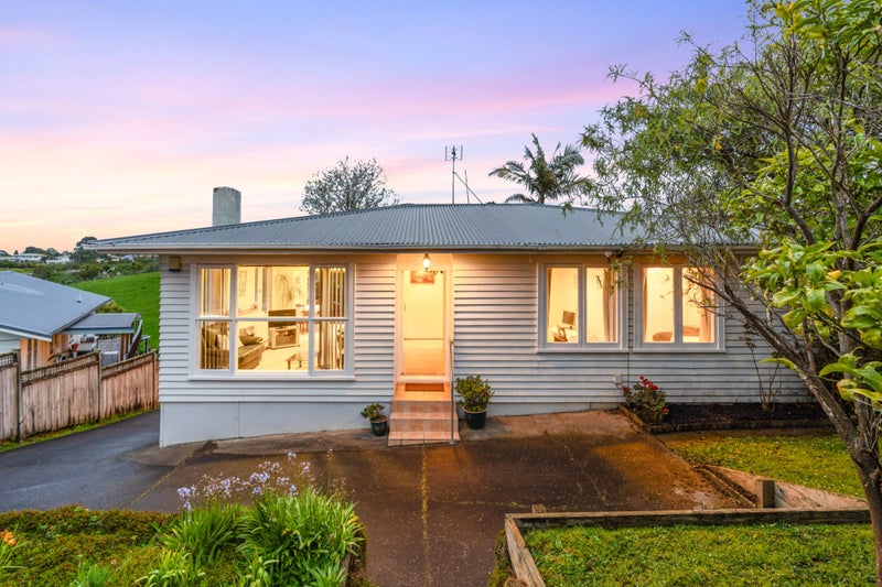 25 Apirana Avenue, Glen Innes, Auckland - Carousel 1