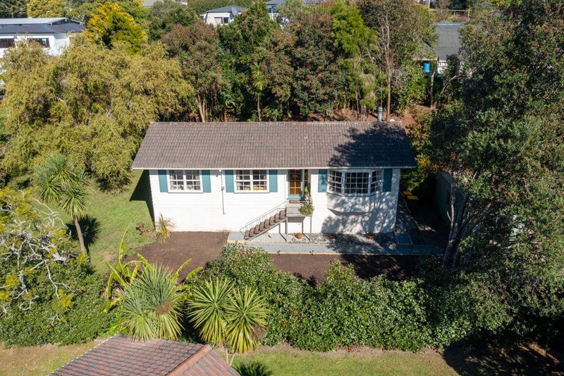 99 Reynella Drive, Massey, Auckland - Carousel 2
