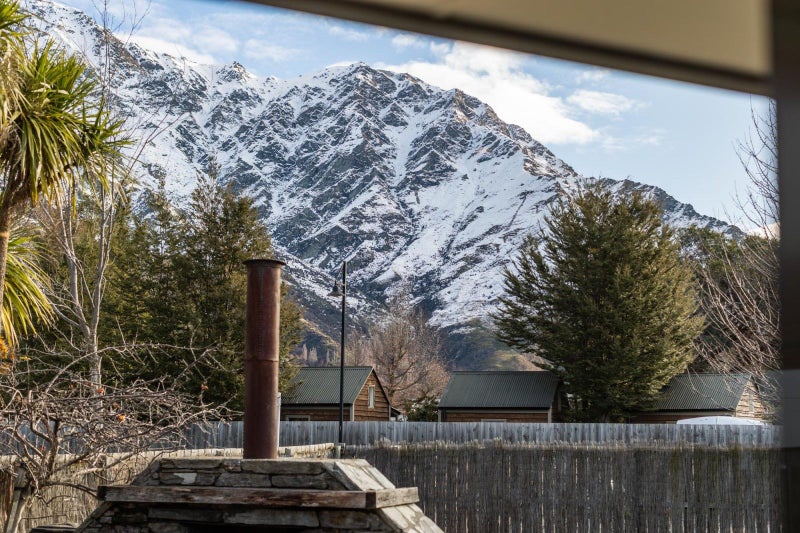 1A Maple Court, Arthurs Point, Queenstown - Carousel 30