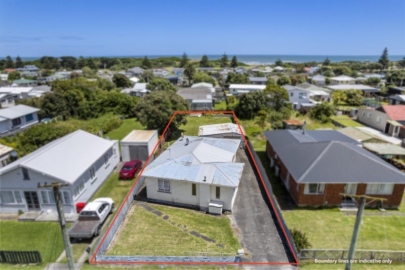 13 Matai Street, Castlecliff, Whanganui - Carousel 2